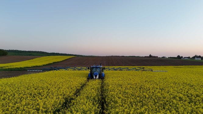 EFIX eSteer series auto steering system.jpg